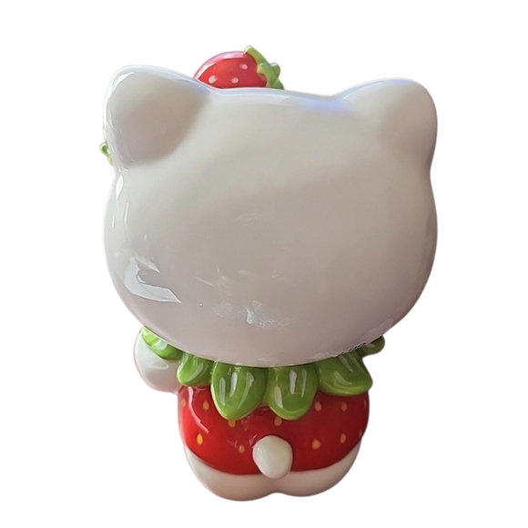 Hello KITTY Strawberry Ceramic Figurine - Picture 2 of 5